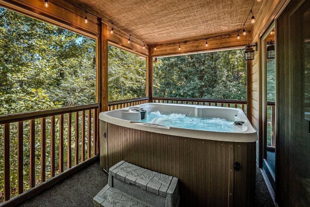 The Moondance Cabin By Lightfoot Stays Vacation Rentals Sevierville Dış mekan fotoğraf