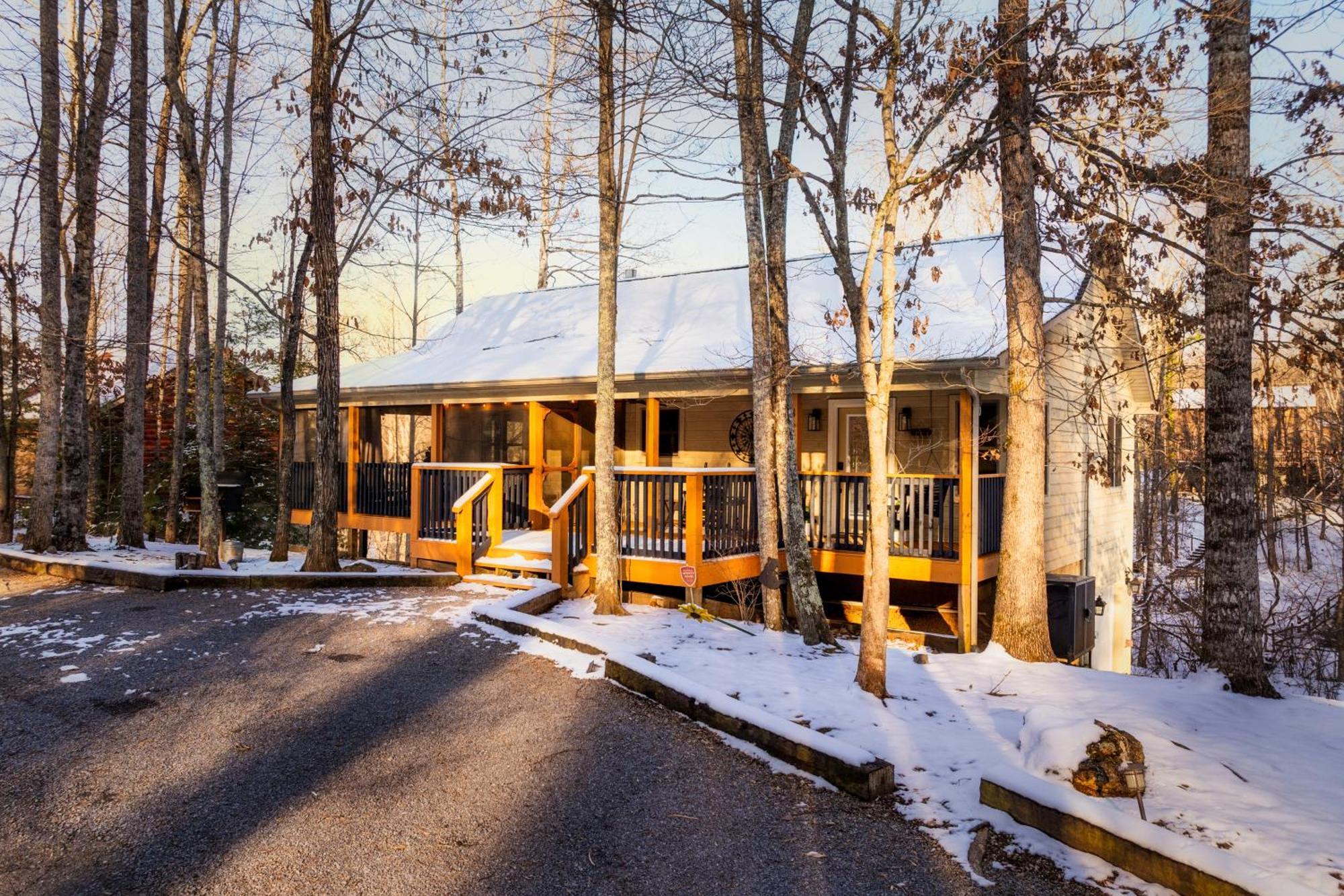 The Moondance Cabin By Lightfoot Stays Vacation Rentals Sevierville Dış mekan fotoğraf